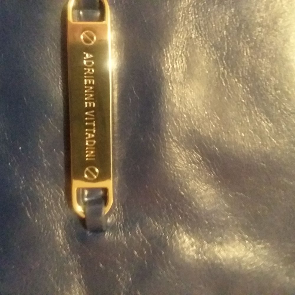 adrienne vindetti  cross shoulder pocketbook